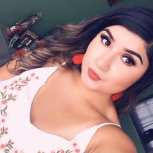 Meet your Posher, Alexia